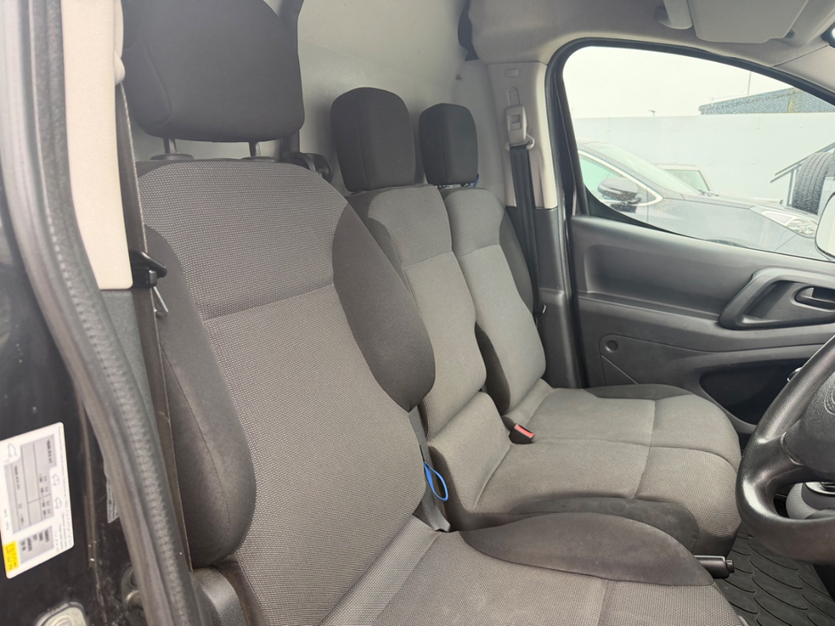 2018 Citroen Berlingo - image 10