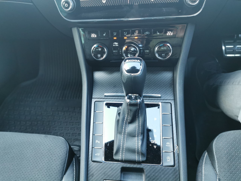 2024 Skoda Superb - image 18