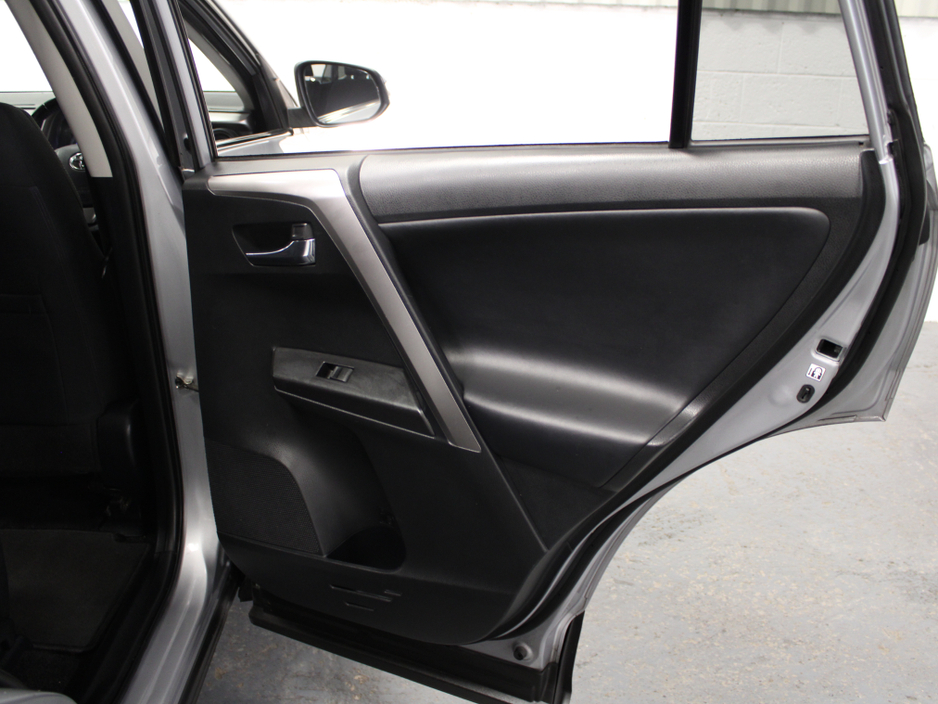 2017 Toyota Rav4 2.0 D-4D BUSINESS EDITION TSS 5DR