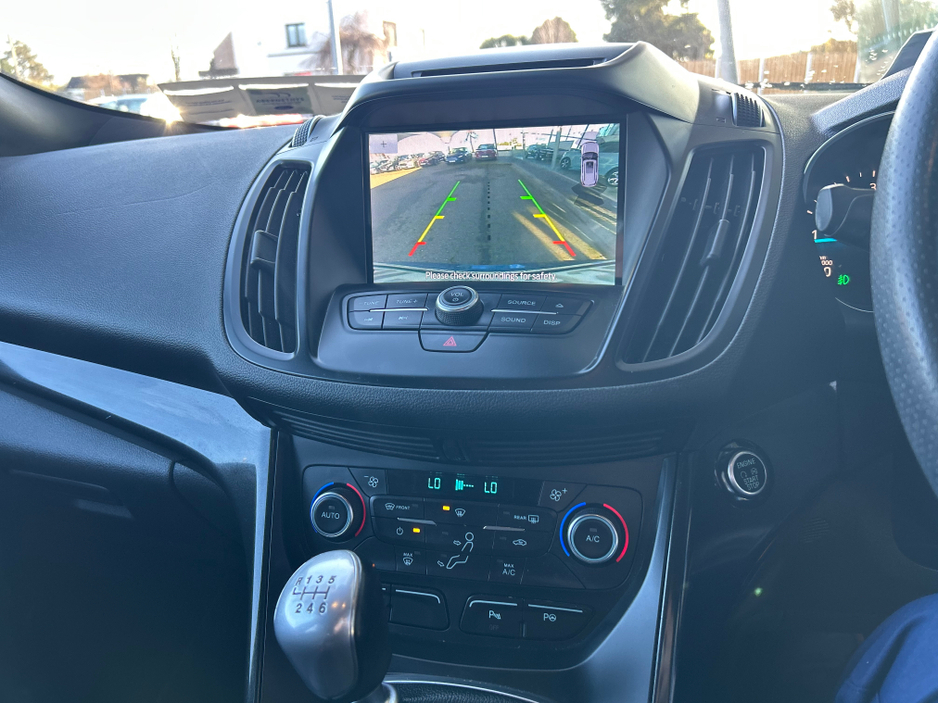 2019 Ford Kuga - image 4