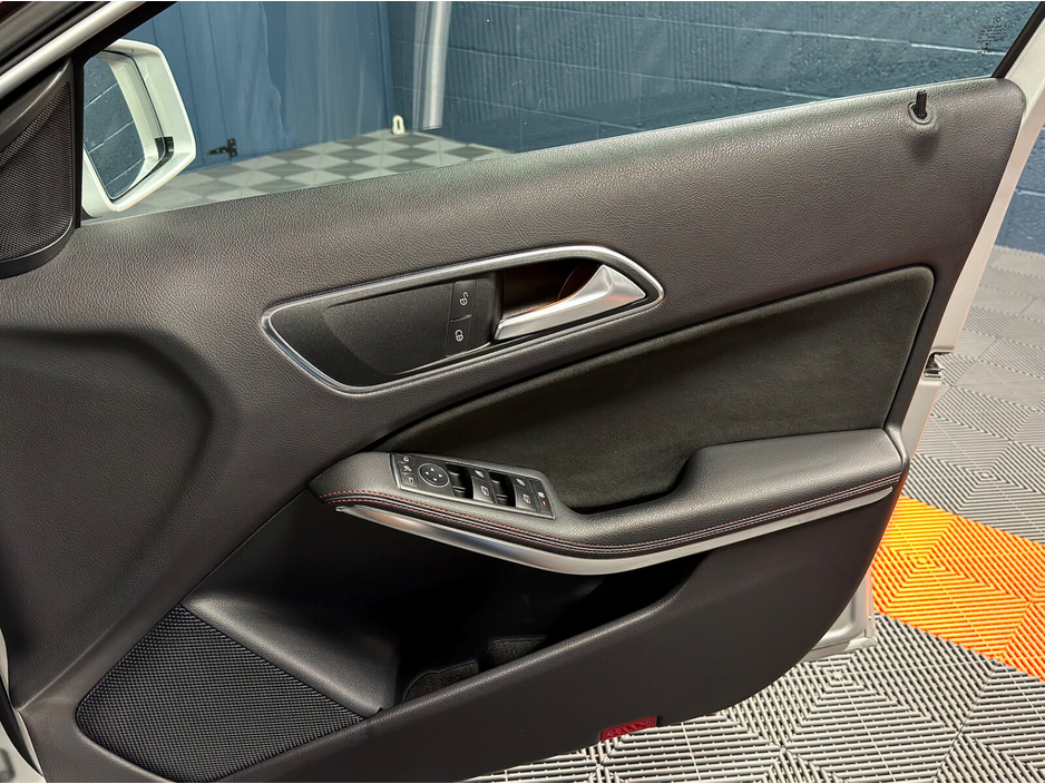 2015 Mercedes-Benz A Class - image 40