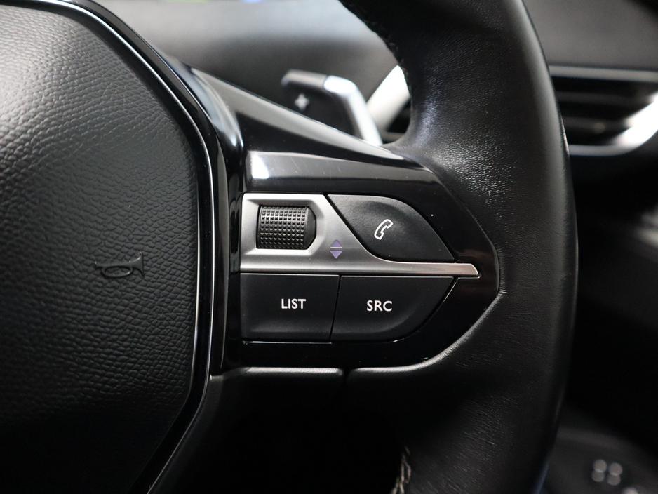 2022 Peugeot 3008 - image 14