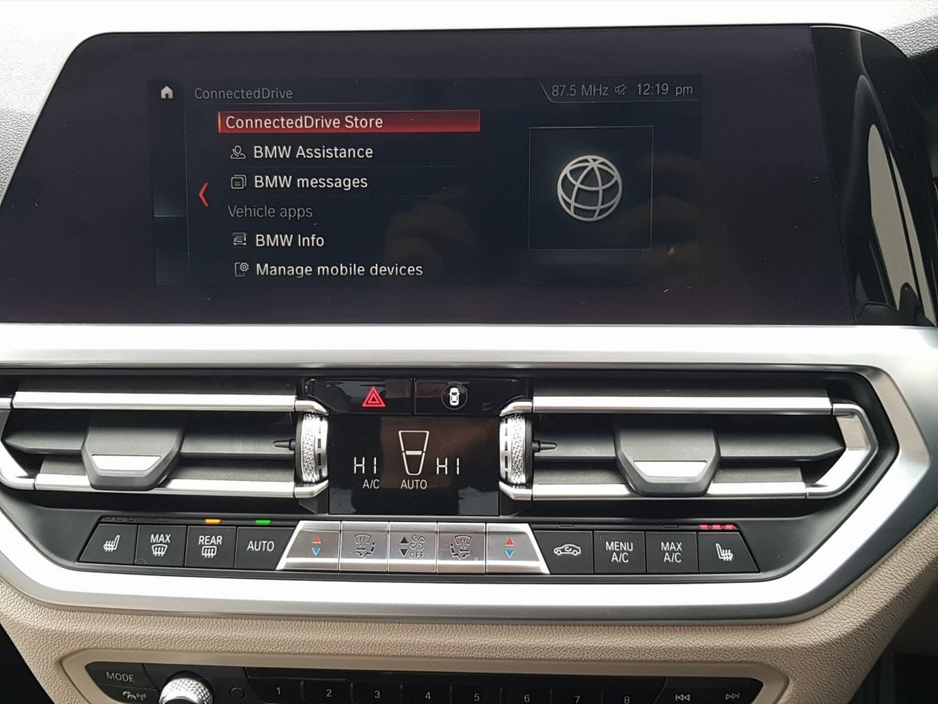 2019 BMW 3 Series - image 8