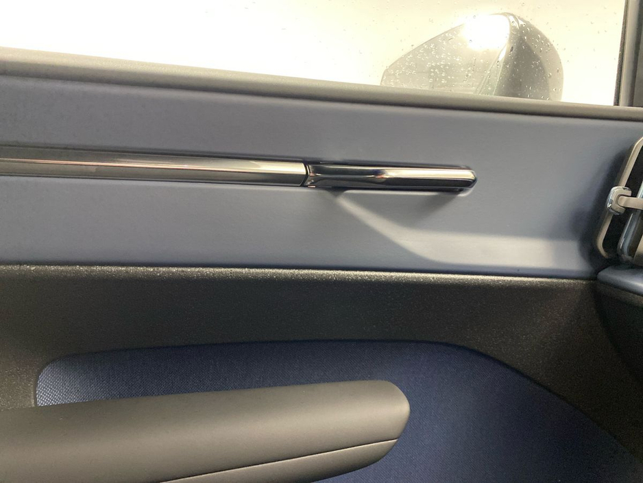 2026 Volvo EX30 - image 15