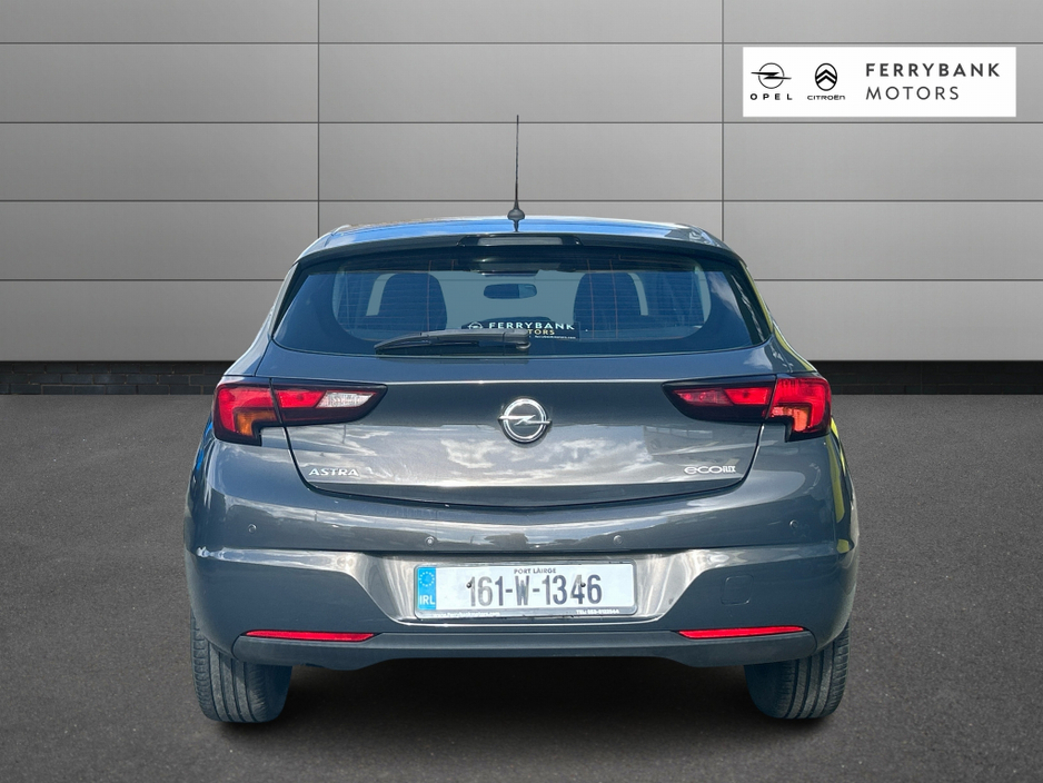 2016 Opel Astra - image 13