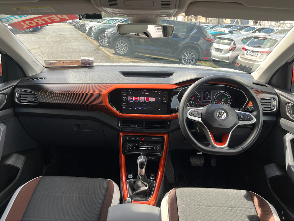 2020 Volkswagen T-Cross - image 13