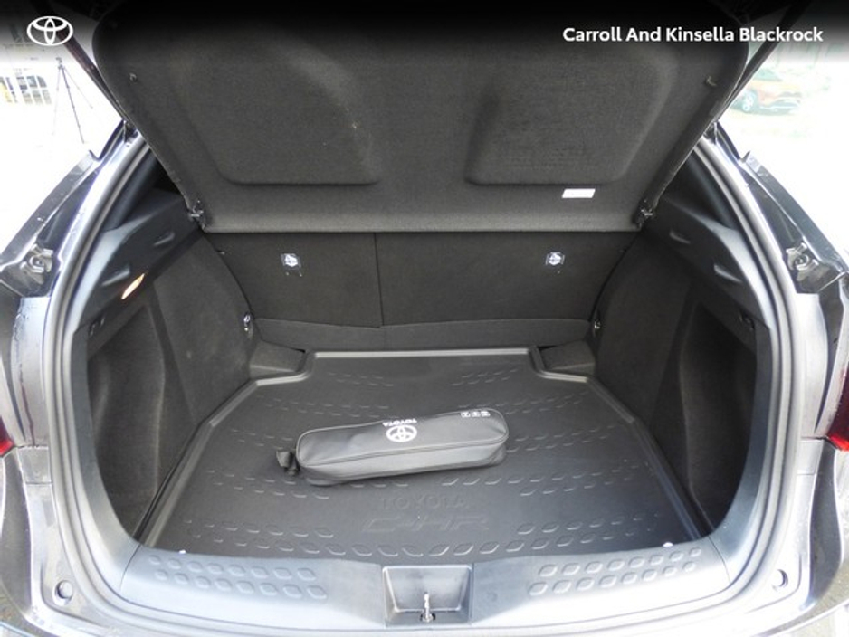 2022 Toyota C-HR Hybrid Sport €27,450