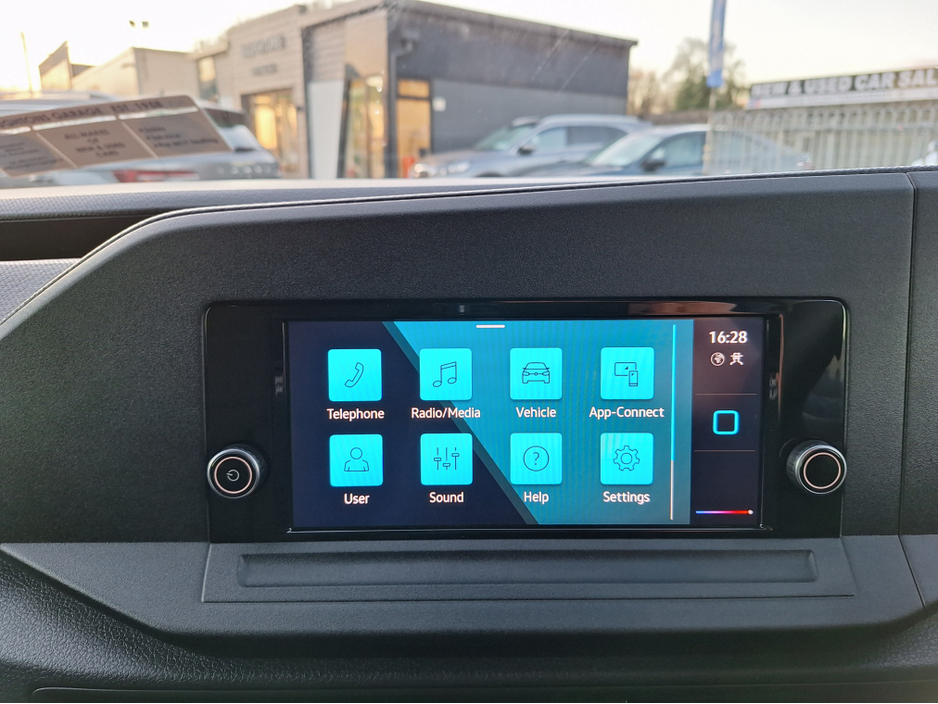 2021 Volkswagen Caddy CARGO 2.0 TDI 6SPEED *Immaculate/High Spec/Apple Carplay/Android Auto* €13,500