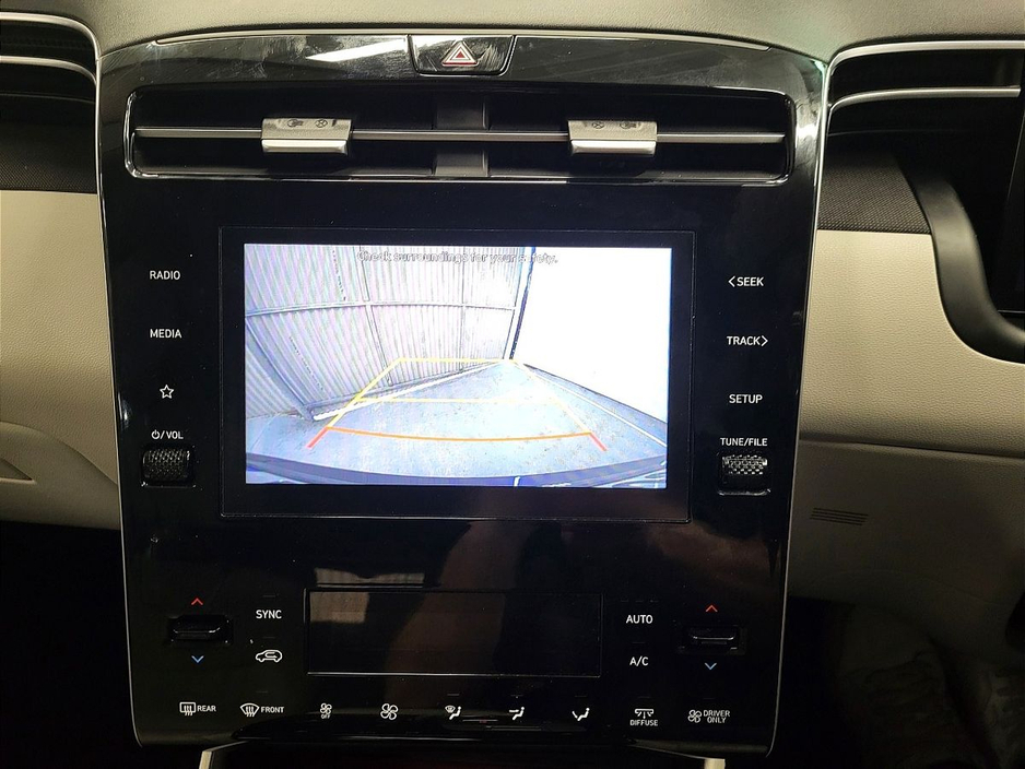 2023 Hyundai Tucson - image 8