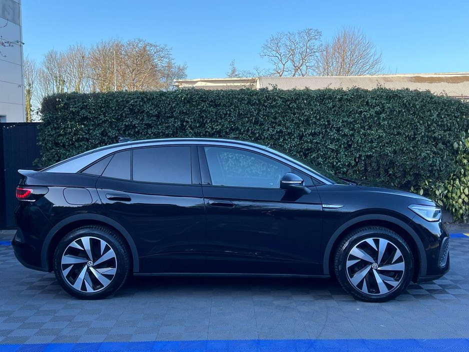 2023 Volkswagen ID.5 - image 3