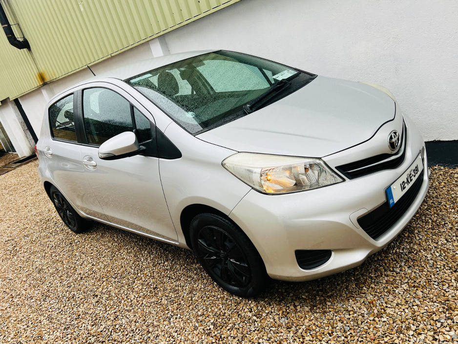 2012 Toyota Yaris 1.0 VVT-i 3Dr Luna €5,950