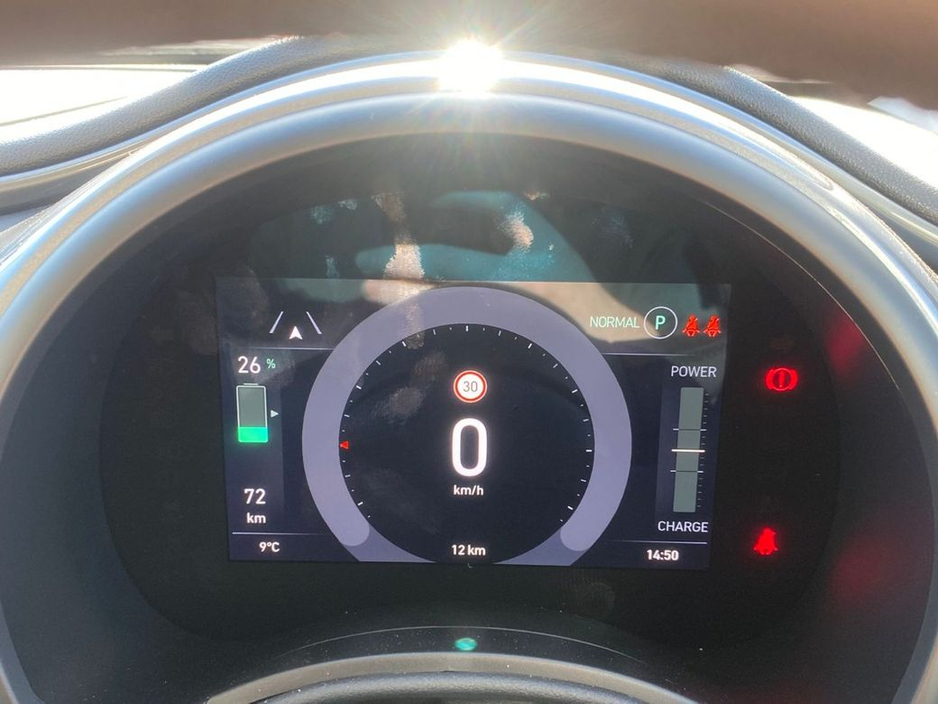 2025 Fiat 500e - image 17