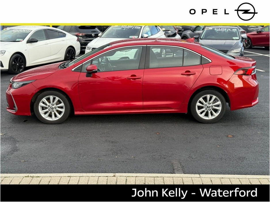 2023 Toyota Corolla 1.8 Hybrid Luna Saloon €22,450