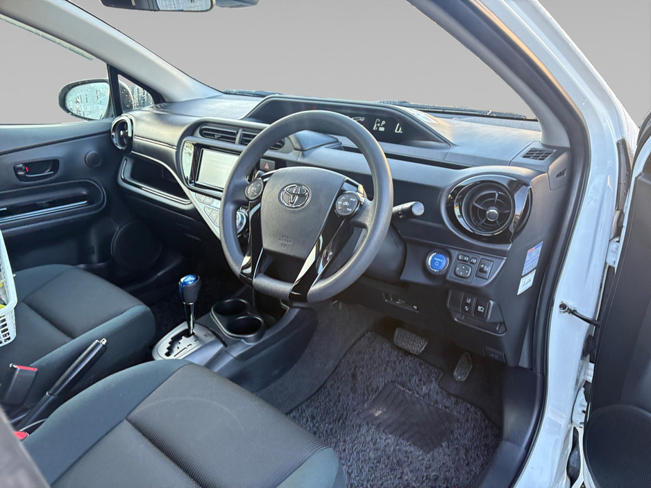 2017 Toyota Aqua 1.5 Hybrid Self Charging €12,999