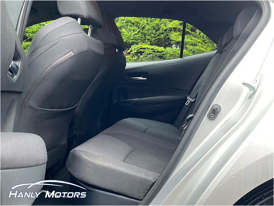 2021 Toyota Corolla HYBRID LUNA H/B AUTO A 4DR €16,995