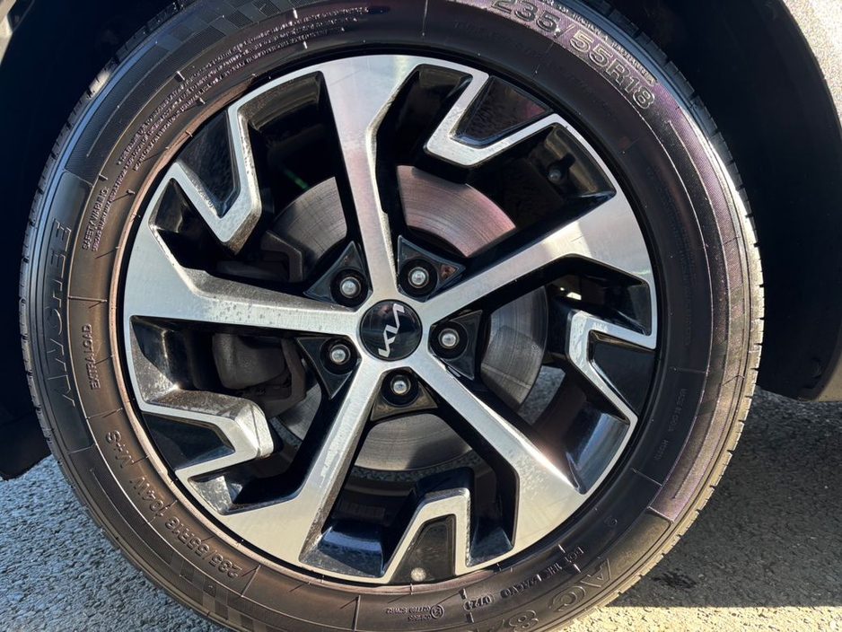 2023 Kia Sportage - image 9