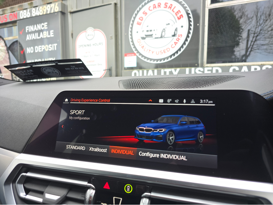 2021 BMW 3 Series - image 27