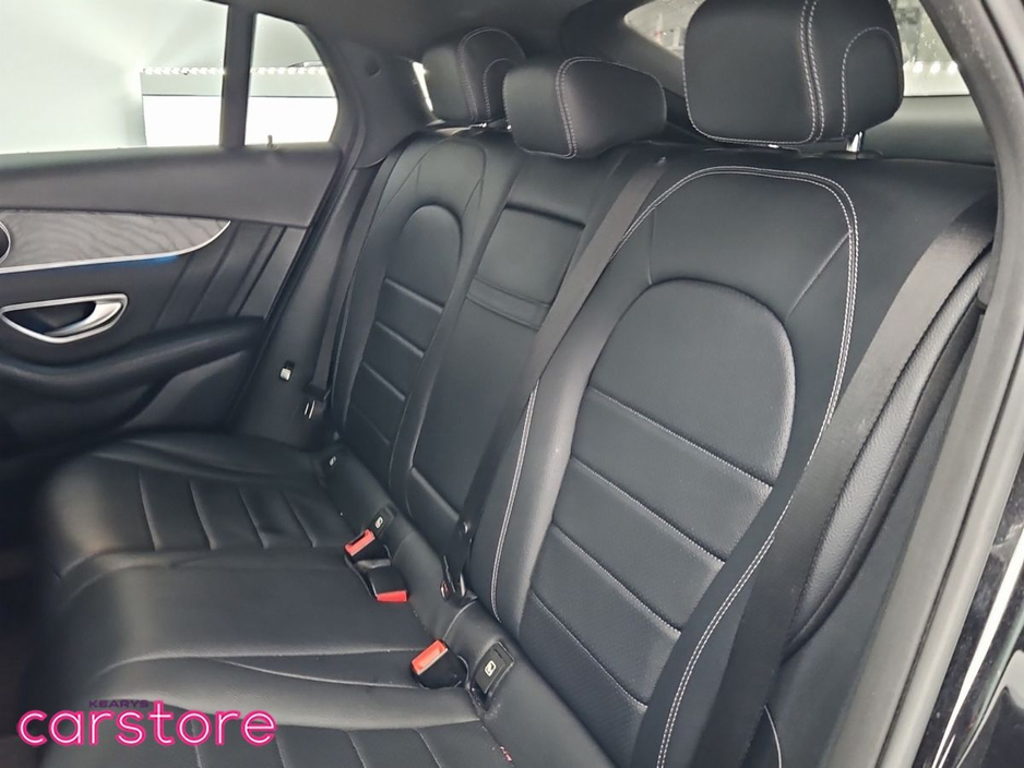 2017 Mercedes-Benz GLC Class - image 13