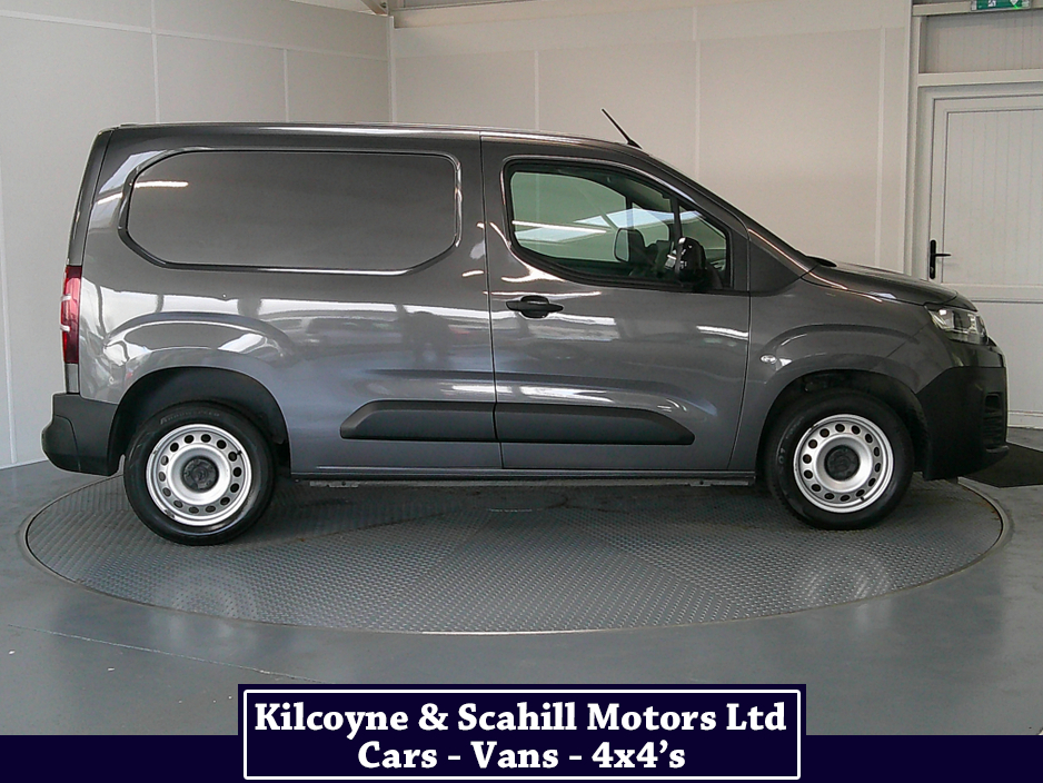 2024 Citroen Berlingo - image 9