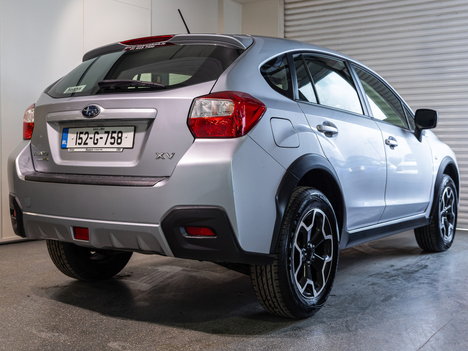 2015 Subaru XV - image 4