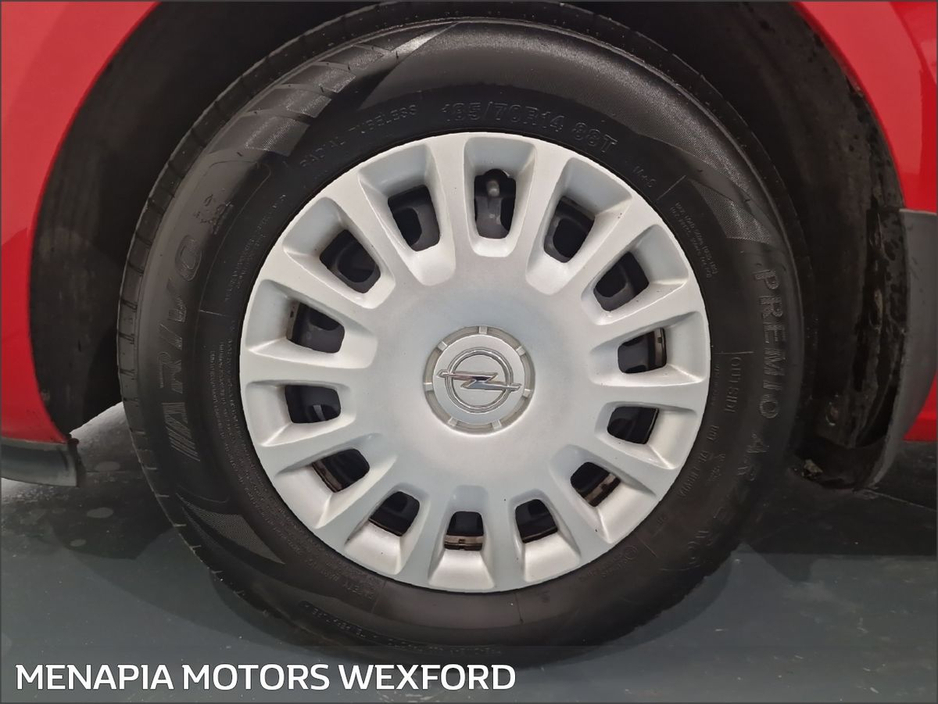 2017 Opel Corsa - image 10