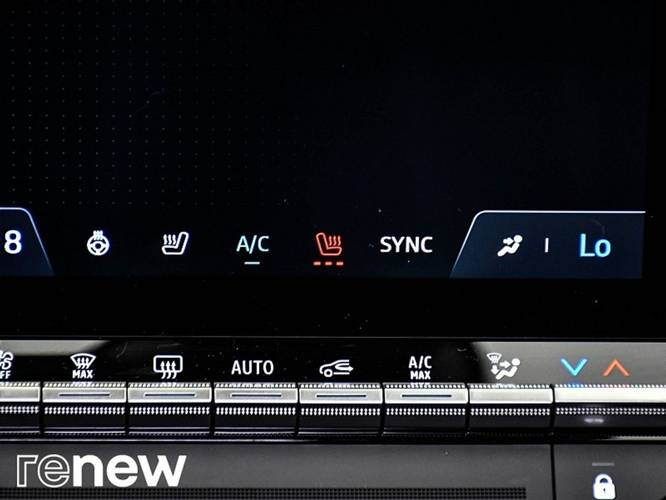 2023 Renault Megane E-Tech - image 25