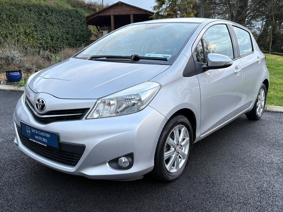 2014 Toyota Yaris - image 17