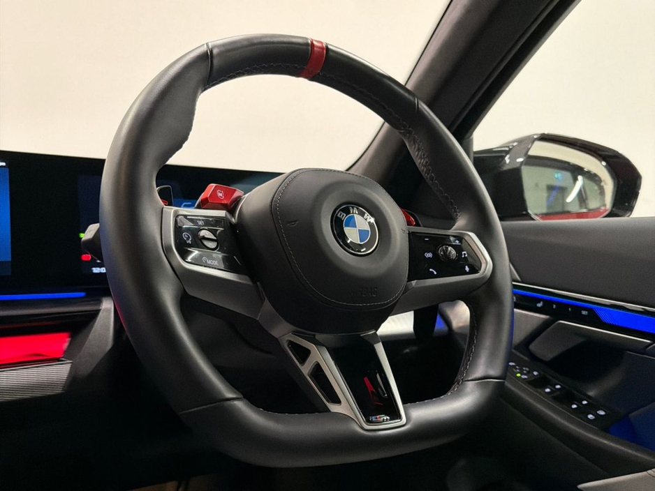 2024 BMW M5 - image 24