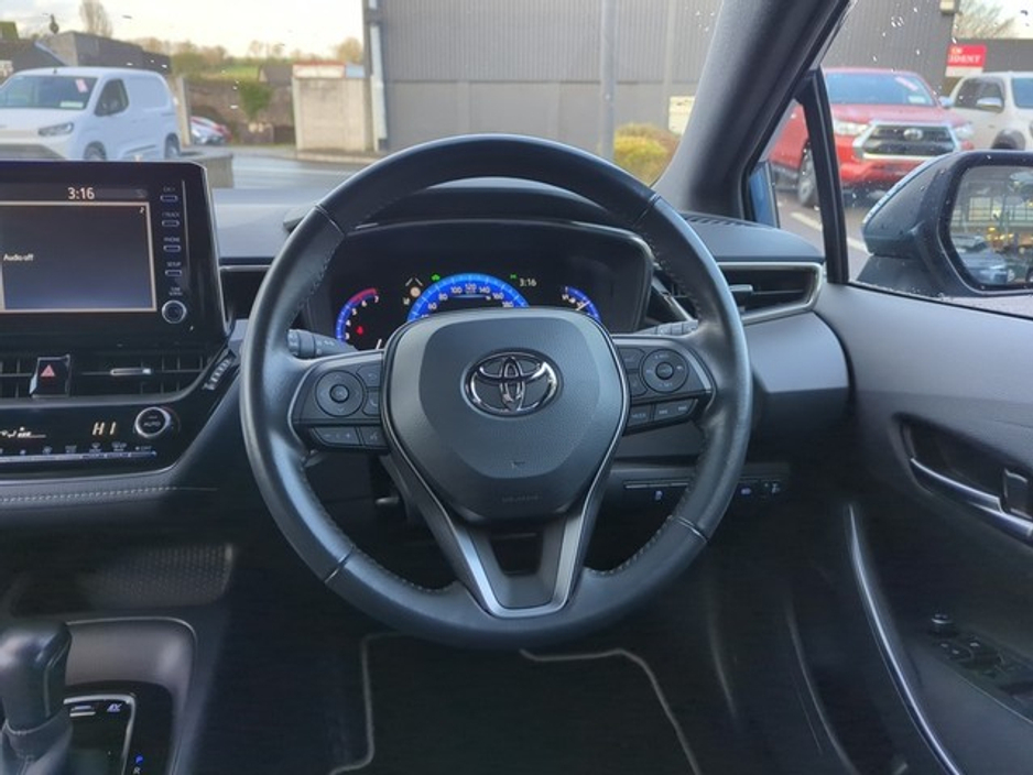 2022 Toyota Corolla FRESH SELECTION OF TRADE-INS COROLLA HYBRID LUNA H/B 4DR AUTO €29,500