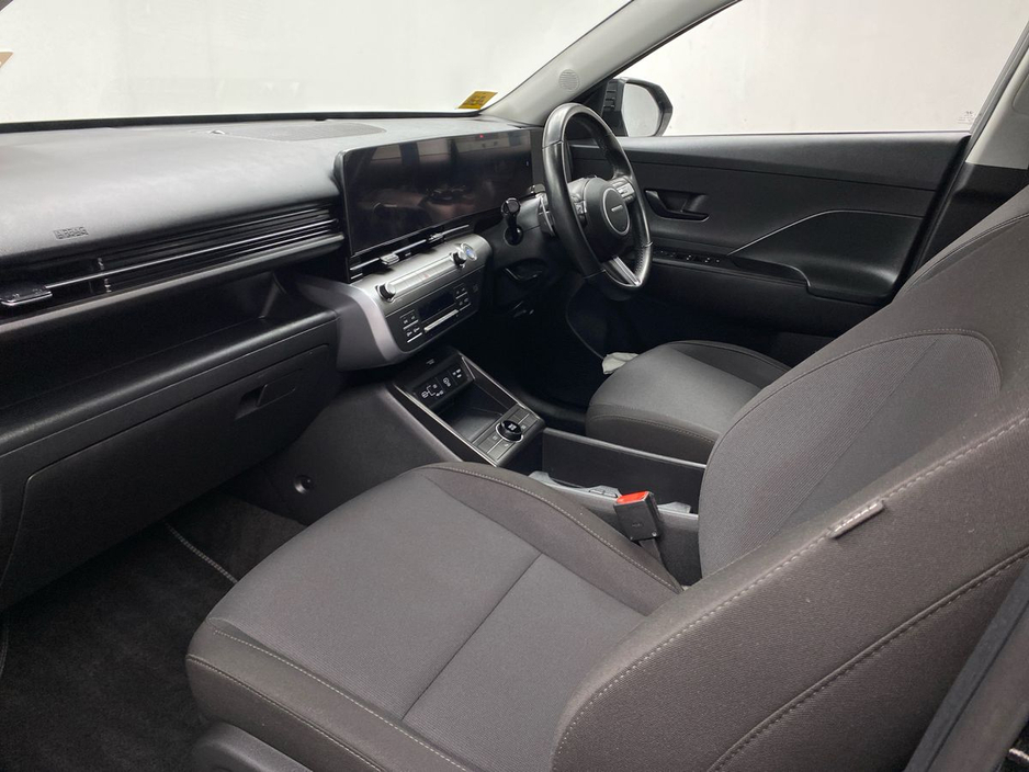 2024 Hyundai Kona 1.6 HYBRID Signature Auto €25,995