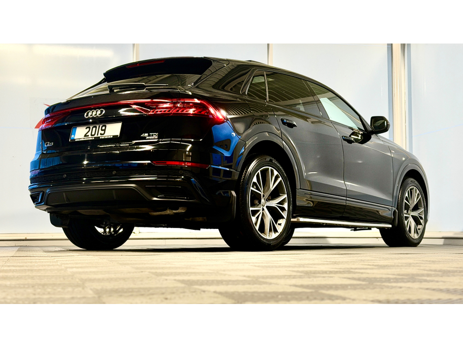 2019 Audi Q8 45 TDI 231HP Q TIP S LINE