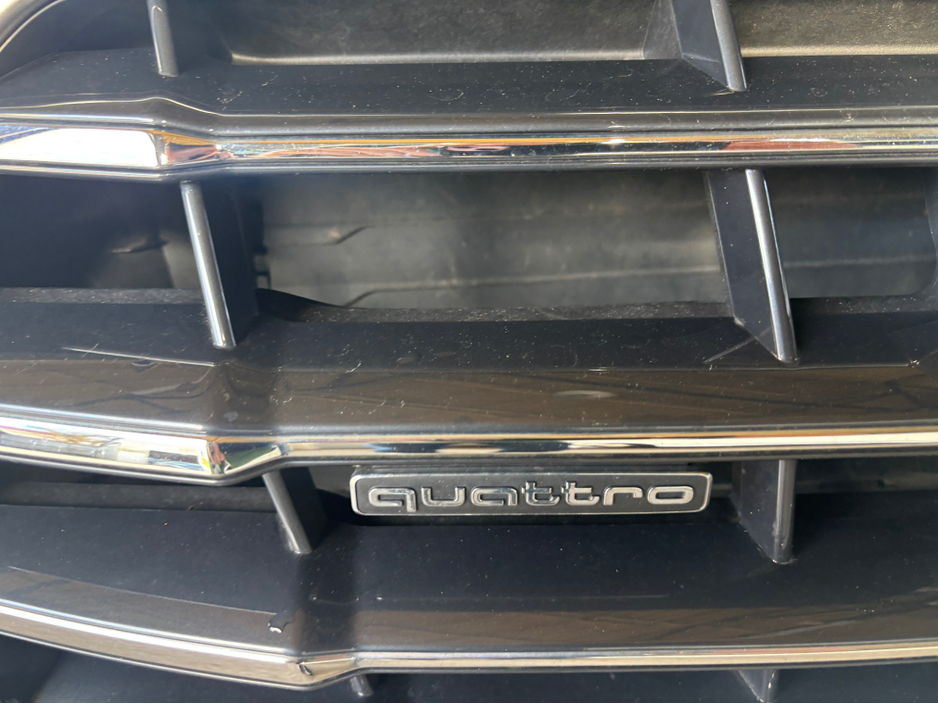 2018 Audi Q5 - image 2