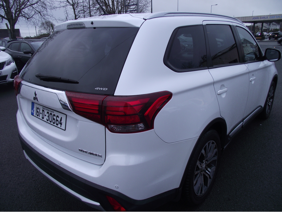 2016 Mitsubishi Outlander 2.3D  4WD  7SEATS  150PS 5DR   6 6MT    16MY €12,950
