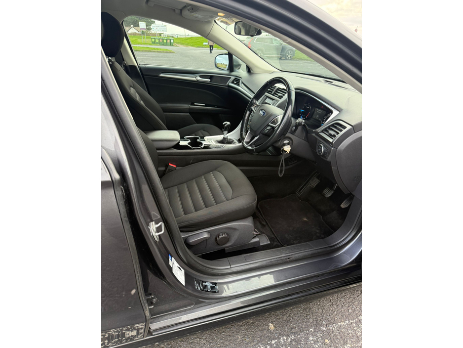 2015 Ford Mondeo - image 7