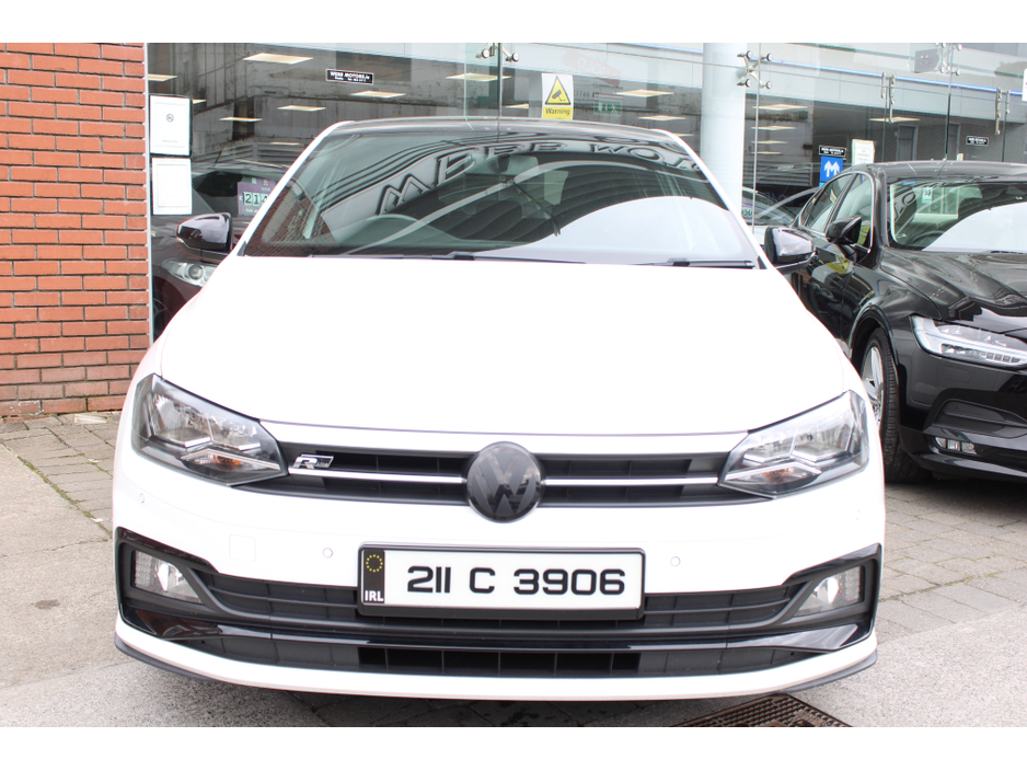 2021 Volkswagen Polo - image 4