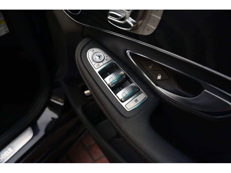 2017 Mercedes-Benz C Class - image 10