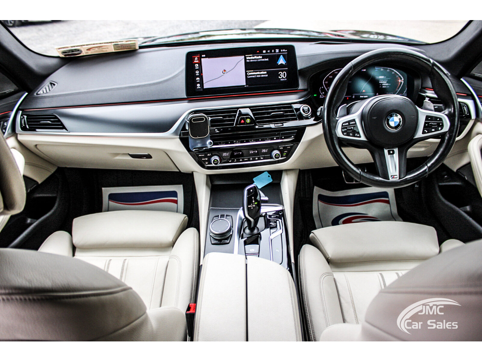 2021 BMW 5 Series - image 28