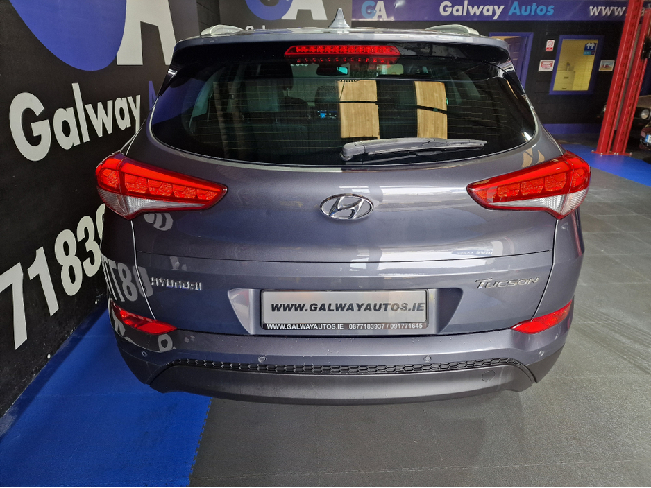 2017 Hyundai Tucson - image 8