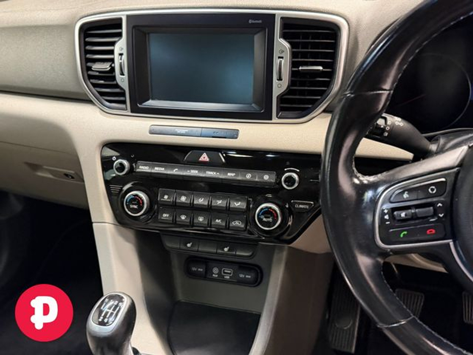 2018 Kia Sportage - image 8