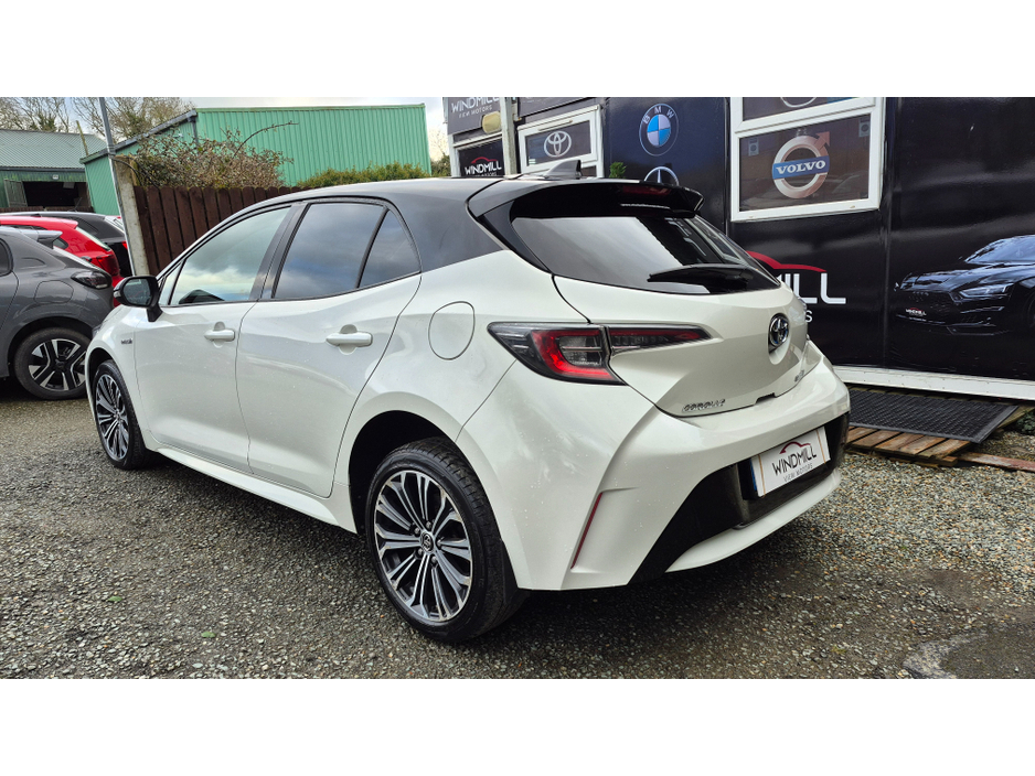 2019 Toyota Corolla HYBRID LUNA SPORT HB 4DR €18,950