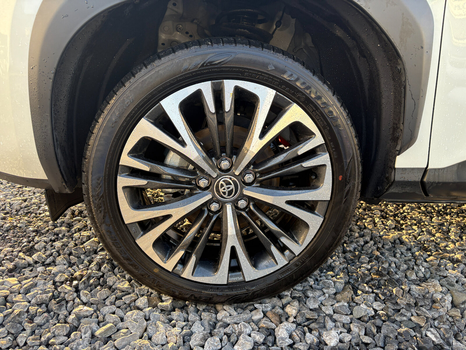 2022 Toyota Yaris Cross  €26,950