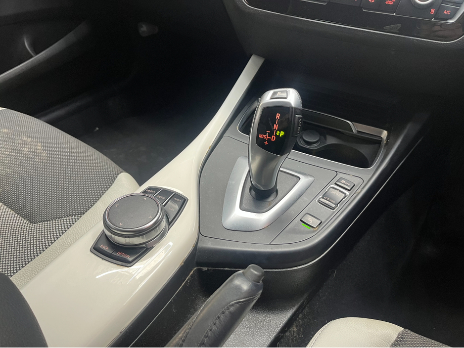 2018 BMW 1 Series - image 17