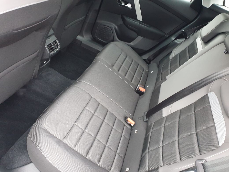 2026 Citroen C4 - image 15