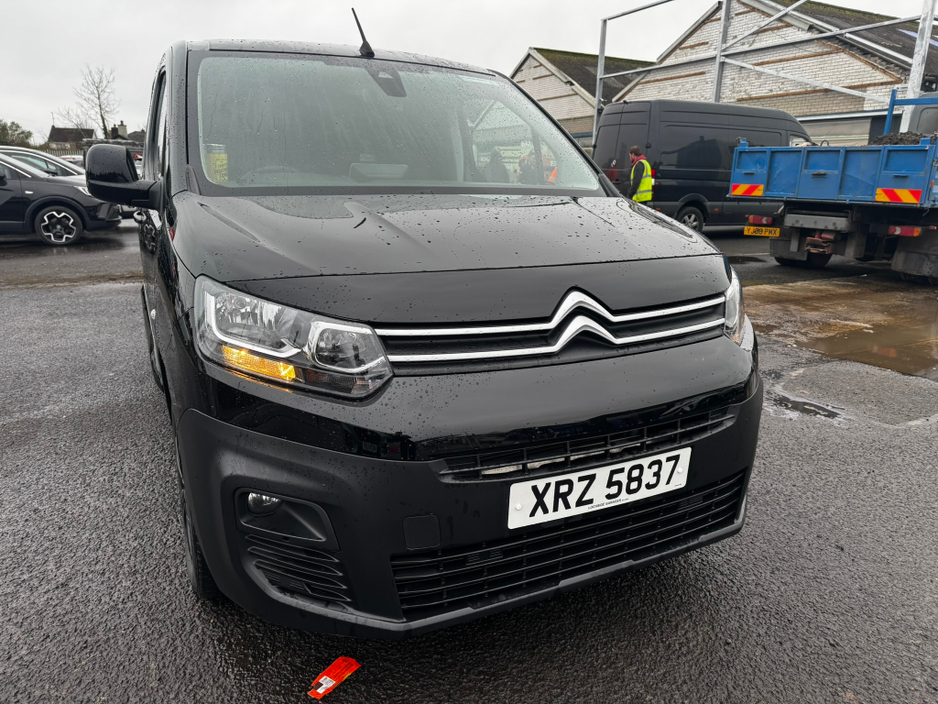 2024 Citroen Berlingo - image 5
