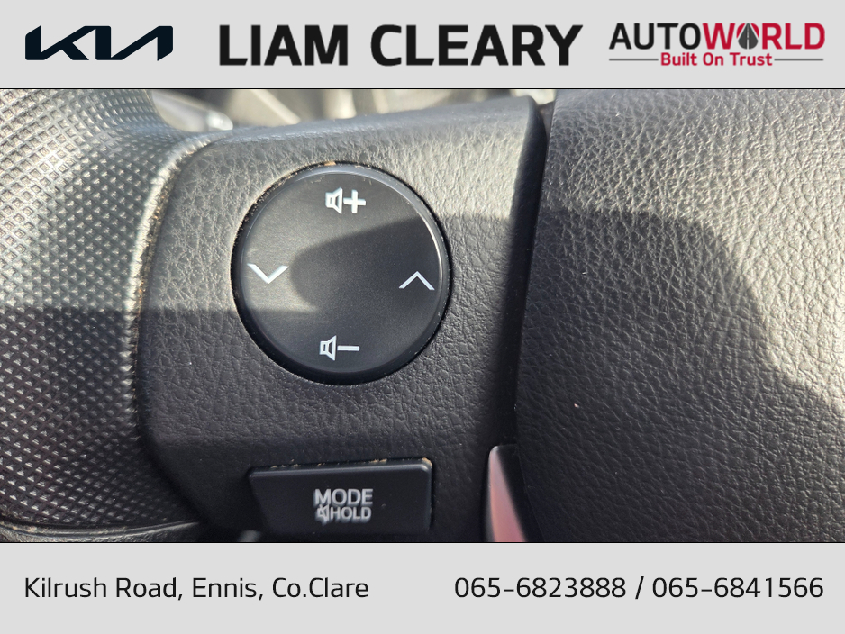 2015 Toyota Corolla - image 17