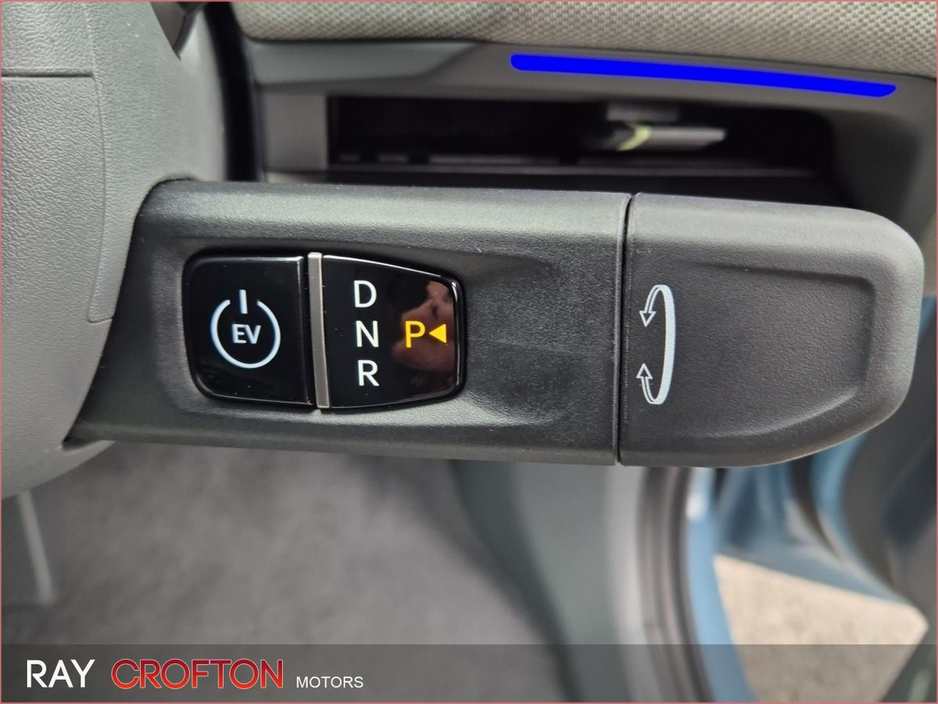 2026 Kia EV3 - image 9