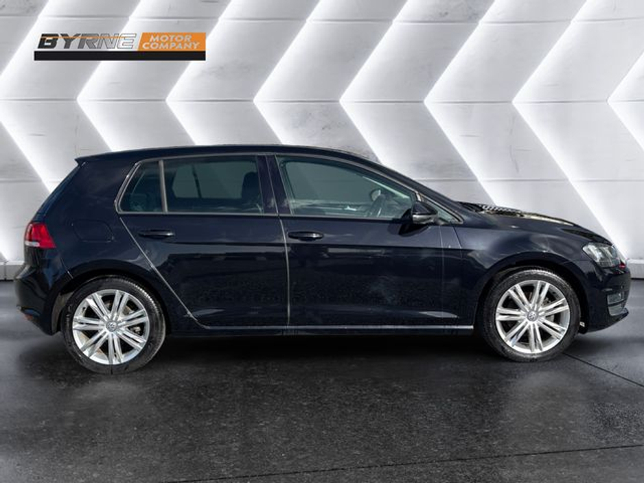2013 Volkswagen Golf - image 6