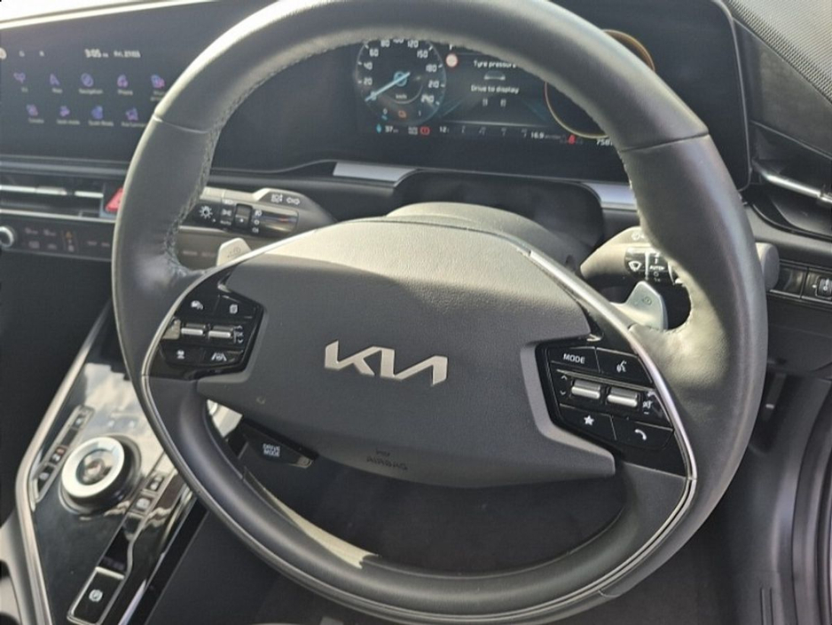 2023 Kia Niro - image 20