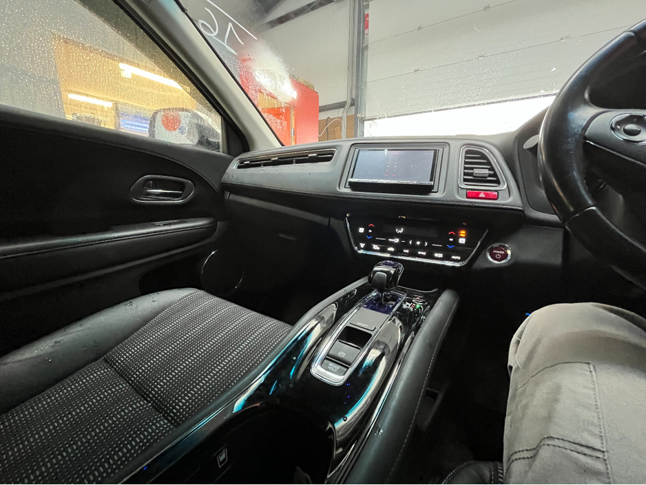 2016 Honda Vezel €15950 2016 HONDA VEZEL HYBRID Z 1.5 AUTOMATIC / CRUISE CONTROL / REVERSE CAMERA / HEATED SEATS €15,950