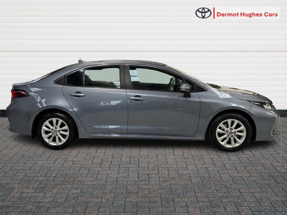 2024 Toyota Corolla LUNA SALOON 4DR AUTO €27,950